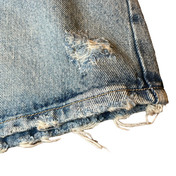 Retrofête Shorts Blue Mid Rise Med Wash Distressed Accents Slit Pockets Size 26 - Picture 13 of 13